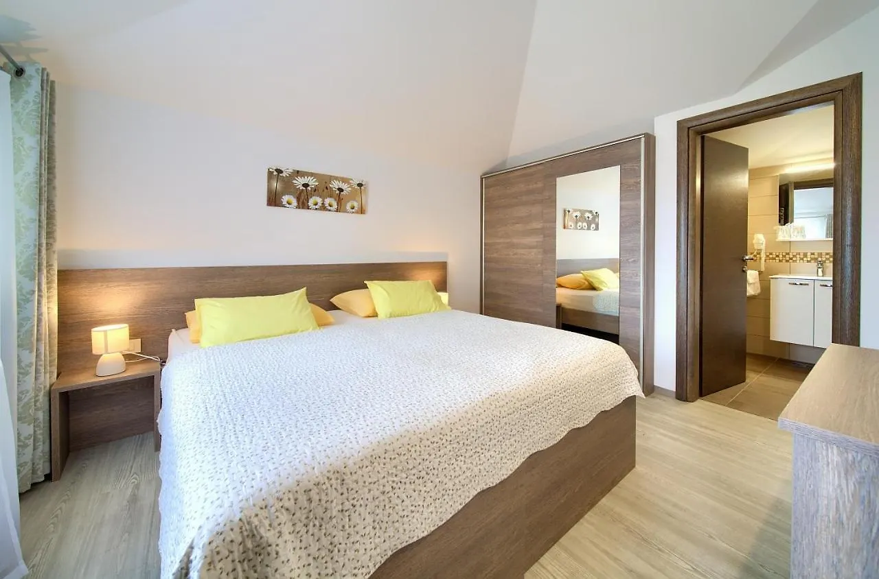 Apartmani Dal Malinska Apartment
